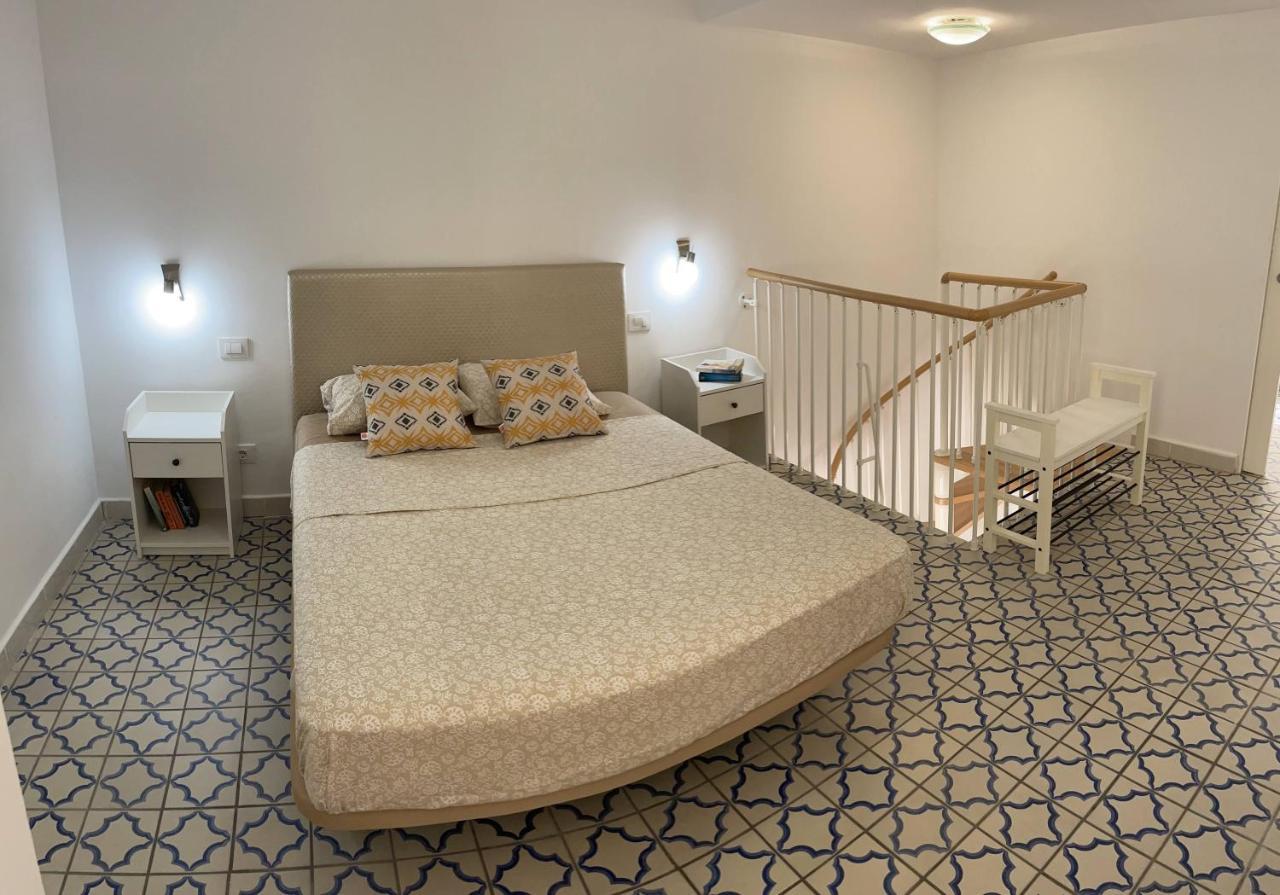 El Cortijo - Pool - Free Parking Apartament